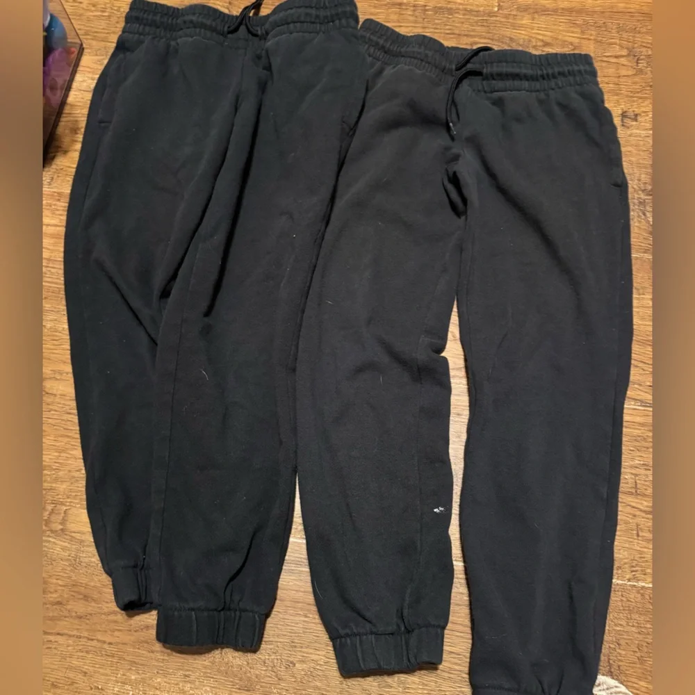 Girls 7/8 black sweatpants lot of 2 pair